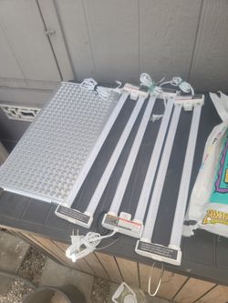 Grow lights 4 for 60