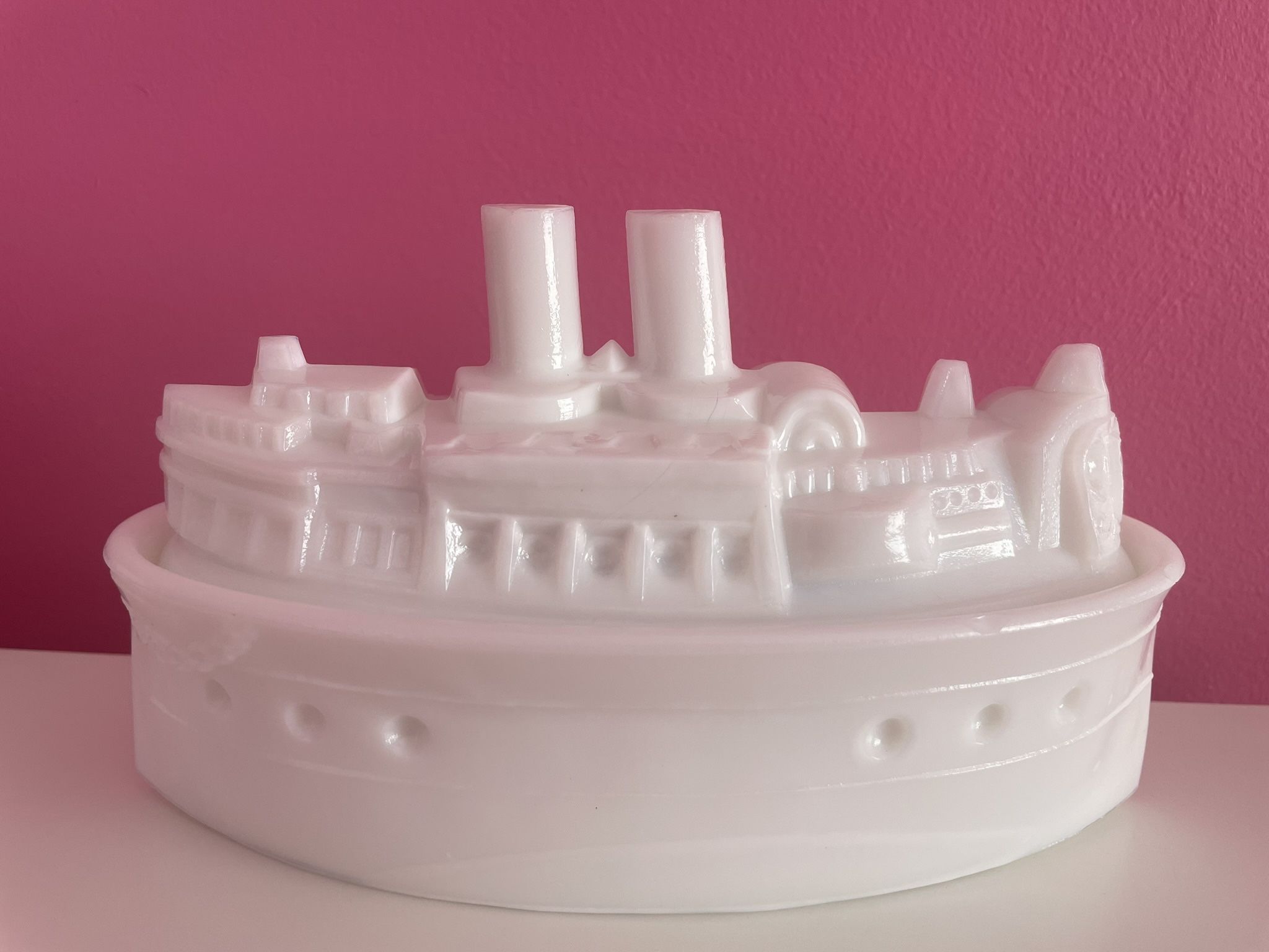 Milk Glass Butter/cheese Dish, Ship
