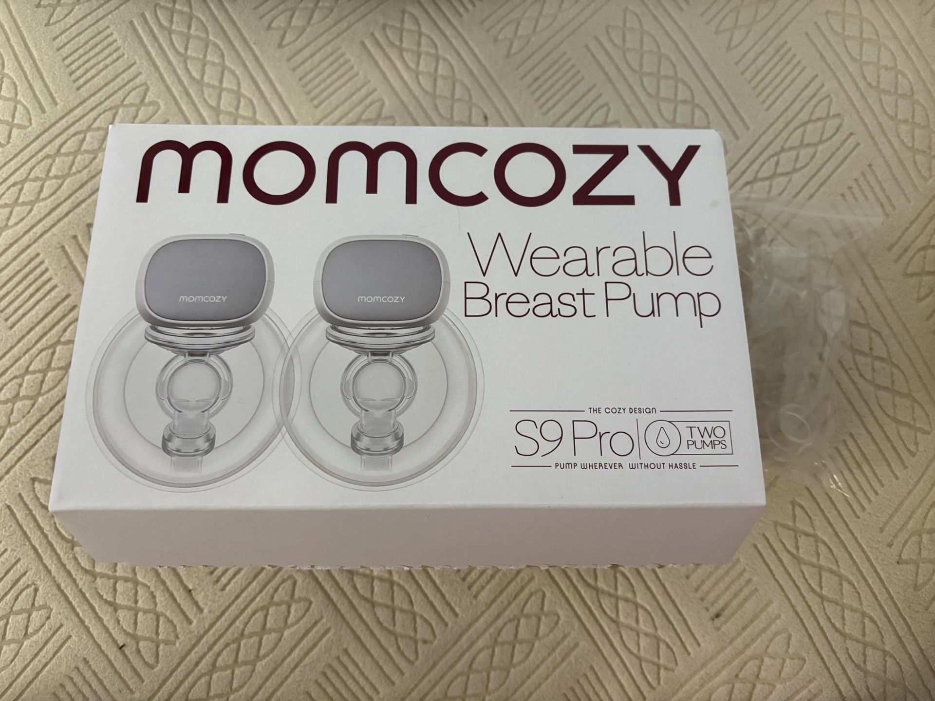Momcozy And Lansinoh Pumps