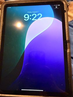 iPad A16 11th Generation 125GB WiFi + Cellular BUNDLE W/ Case & Screen Protector
