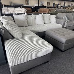 L  Shape Sectional. 🚚WE DELIVER🚚
