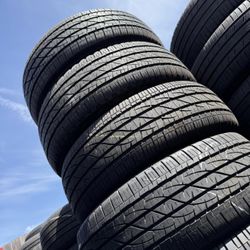 245/60/18 Firestone Tires en perfectas condiciones de vida las 4