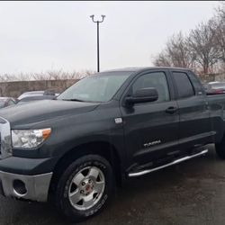 2007 Toyota Tundra · Pickup 4D 6 1/2 ft