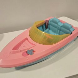 Barbie Boat Pink. look amazing very good condition 
