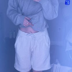 White Old Navy Boy Shorts - SIZE SMALL 