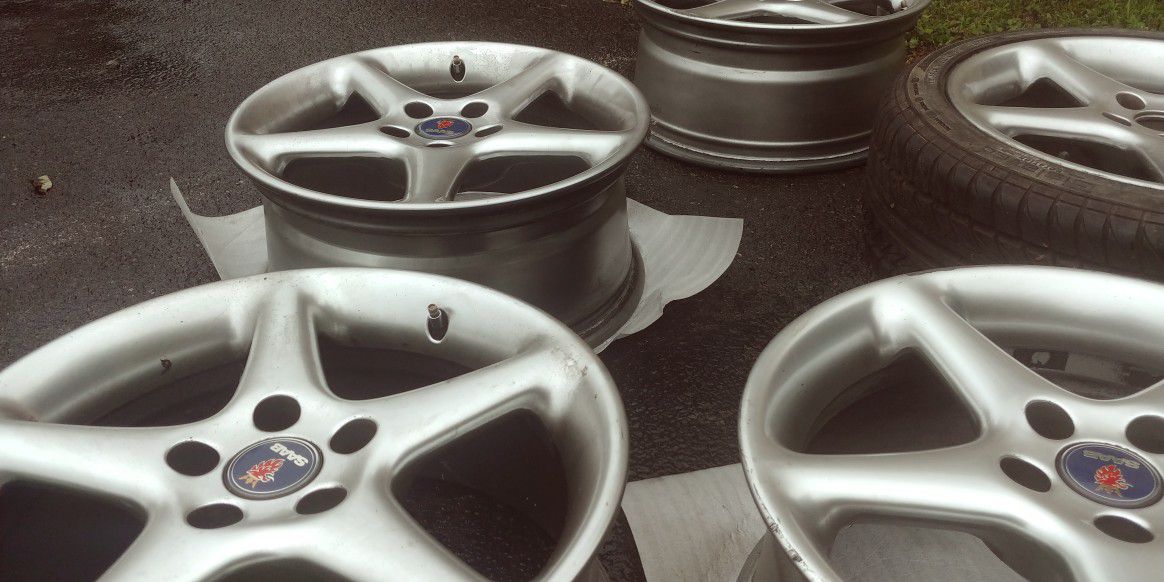 5 Original Saab Viggen Wheels