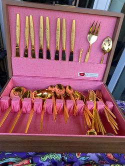 1847 Roger Bros golden flair silverware