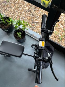 Knee roller