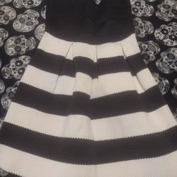 Woman's Strapless Dress By "Eyeshadow" 