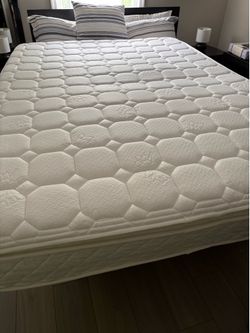 Full Size Mattress 10”.Two  months used