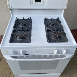 Spectra Stove / Range