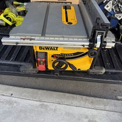 DeWALT  8-1/4  table saw