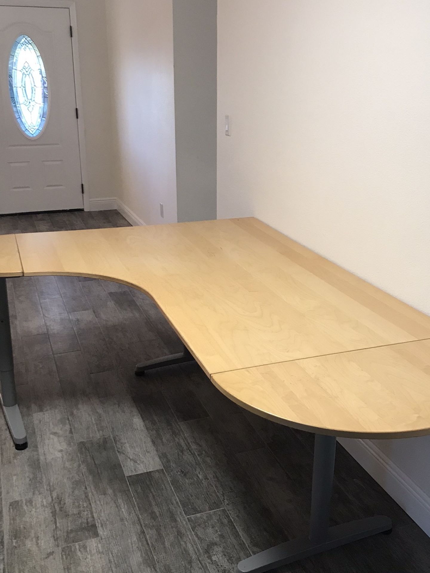 Desk (Free To A Good Home)