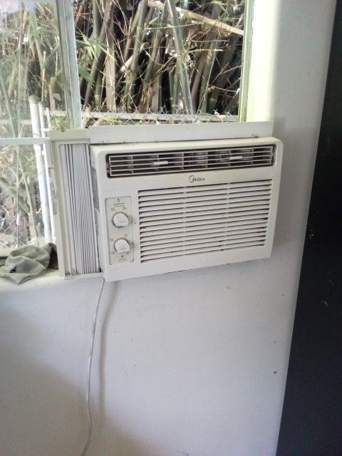 Air Conditioner