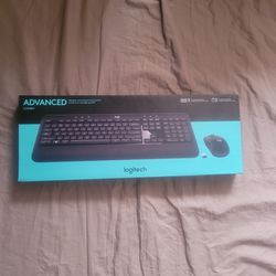 Logitech Advanced Combo Wireless Keyboard and Mouse 