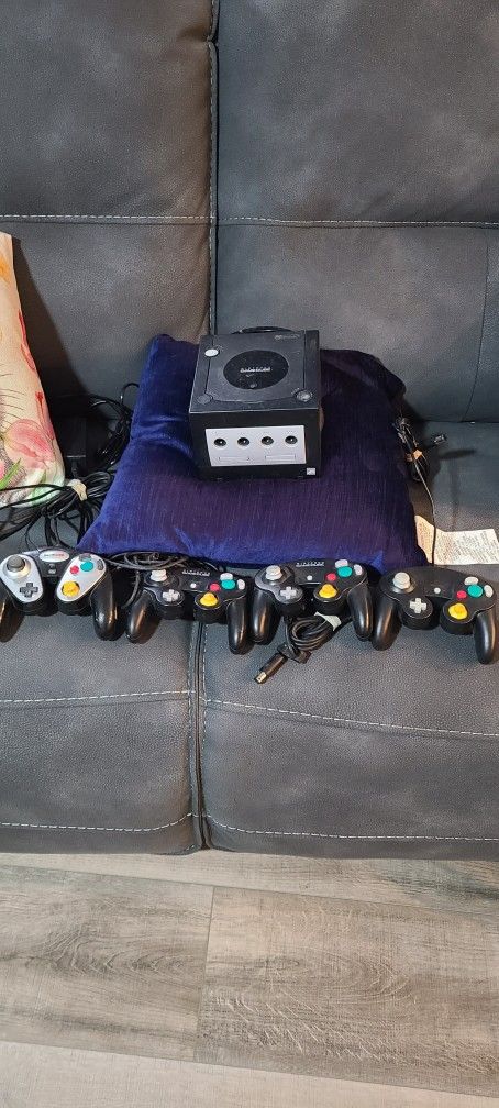 Nintendo GameCube For Parts Or Fix