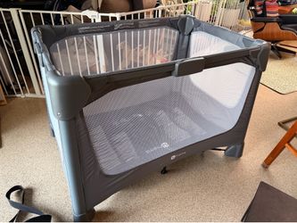 4Moms pack and play