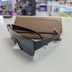 Burberry sunglasses With Case