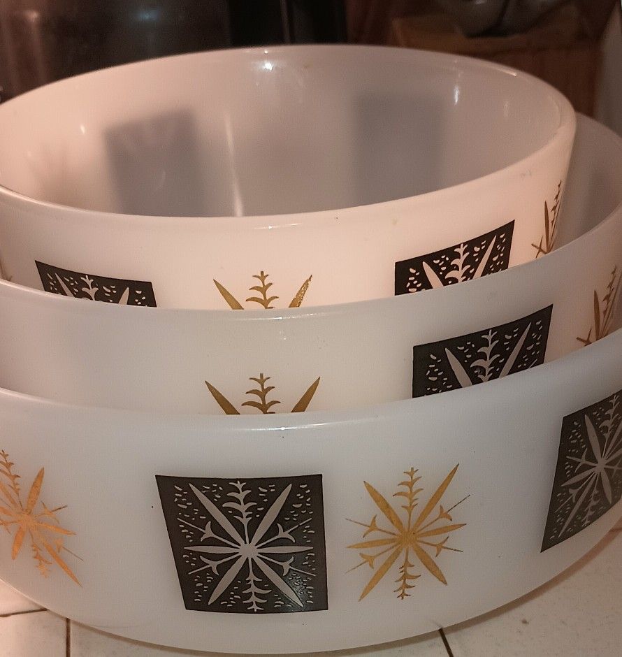Vintage 3pc Pyrex Bowls