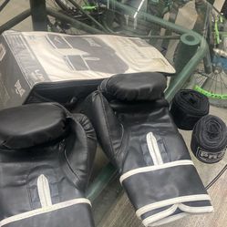 Boxing Gloves Sizes L/XL