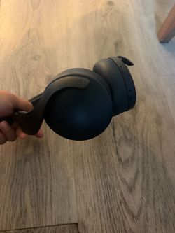 Black Over-Ear Wireless Headphones