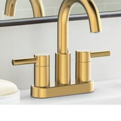 allen + roth Harlow Brushed Gold 4-in centerset 2-handle WaterSense Low-arc Residen.