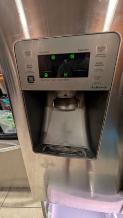 GE refrigerator, ice maker, water, all working