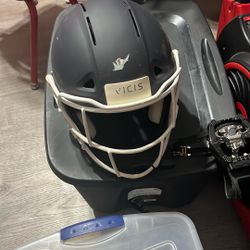 I’m Willing To Make A Offer For This Helmet I Message Me If You Wanna Make A Offer It’s In Perfect Condition It Just Was Sitting For A Long Time