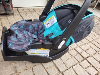 EvenFlo Carseat Car Seat
