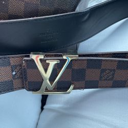 Louis Vuitton for Sale in Cleveland, OH - OfferUp