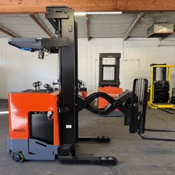 2019 Toyota Double Reach Truck Forklift 