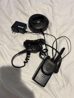Mag one radio + Extras