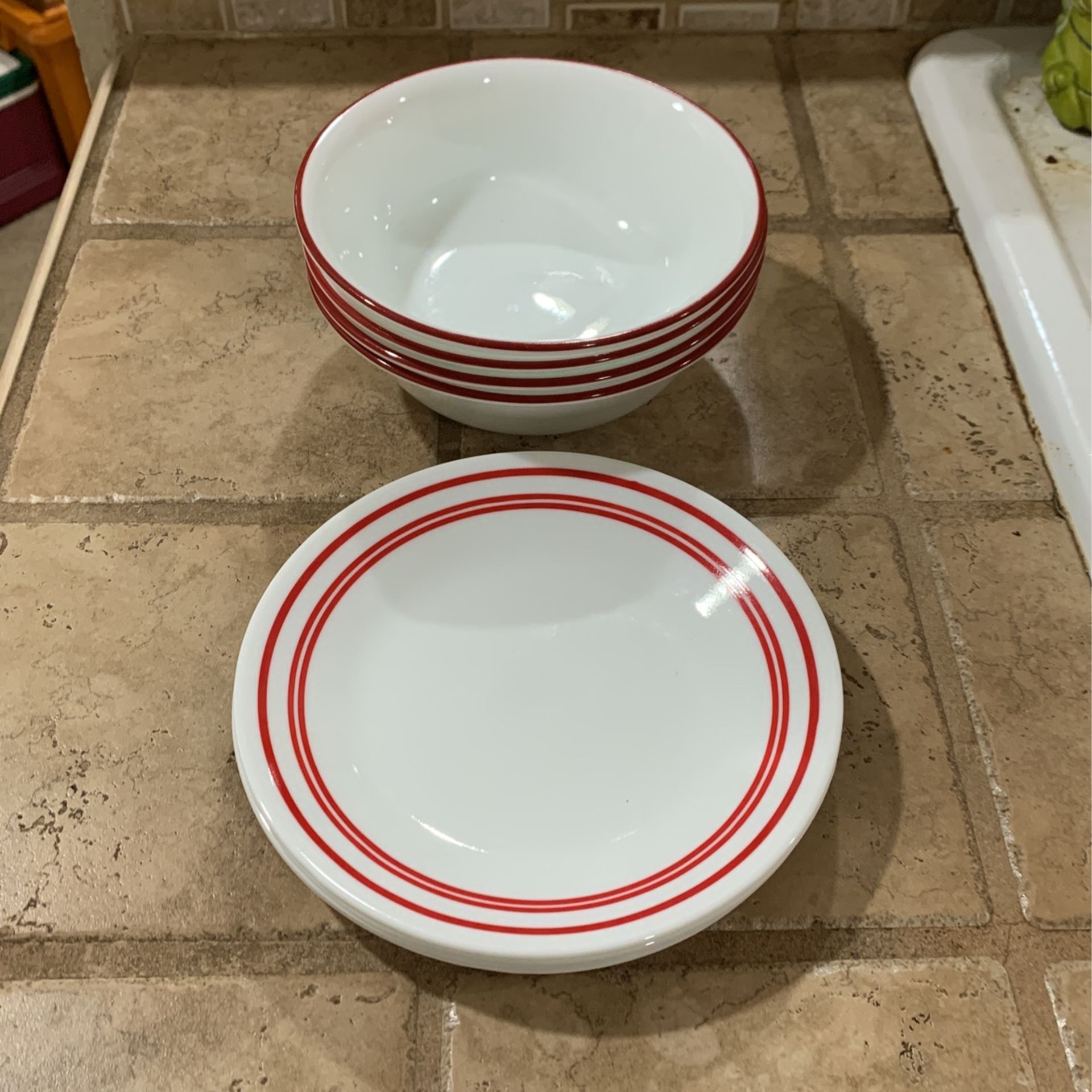 Set of Corelle Classic Cafe 3 Red Stripe Bread and Butter Plates And Bowls 6 3/4"