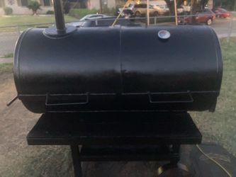 Heavy barbecue pit