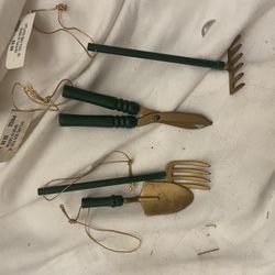 Gardening Ornaments