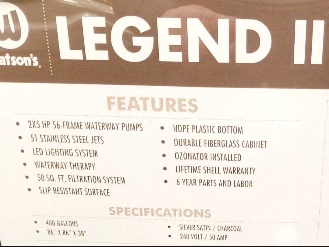 2018"...52-Jet Hot Tub " Nice "