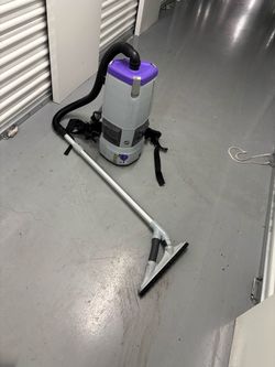 Portable cordless vacuum cleaner