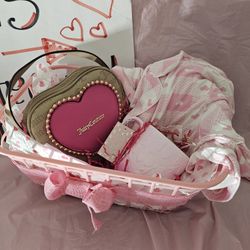 Baskets  Con Tres Artículos  Cada Una