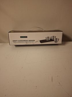 New! Condiment Server