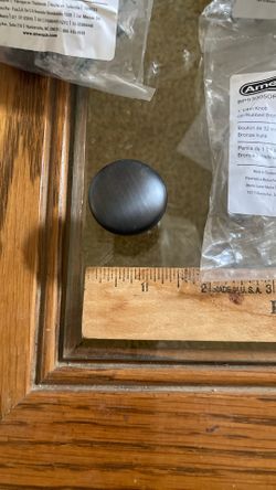 24 Pieces - Knobs 1 1/4 Inch, Bronze