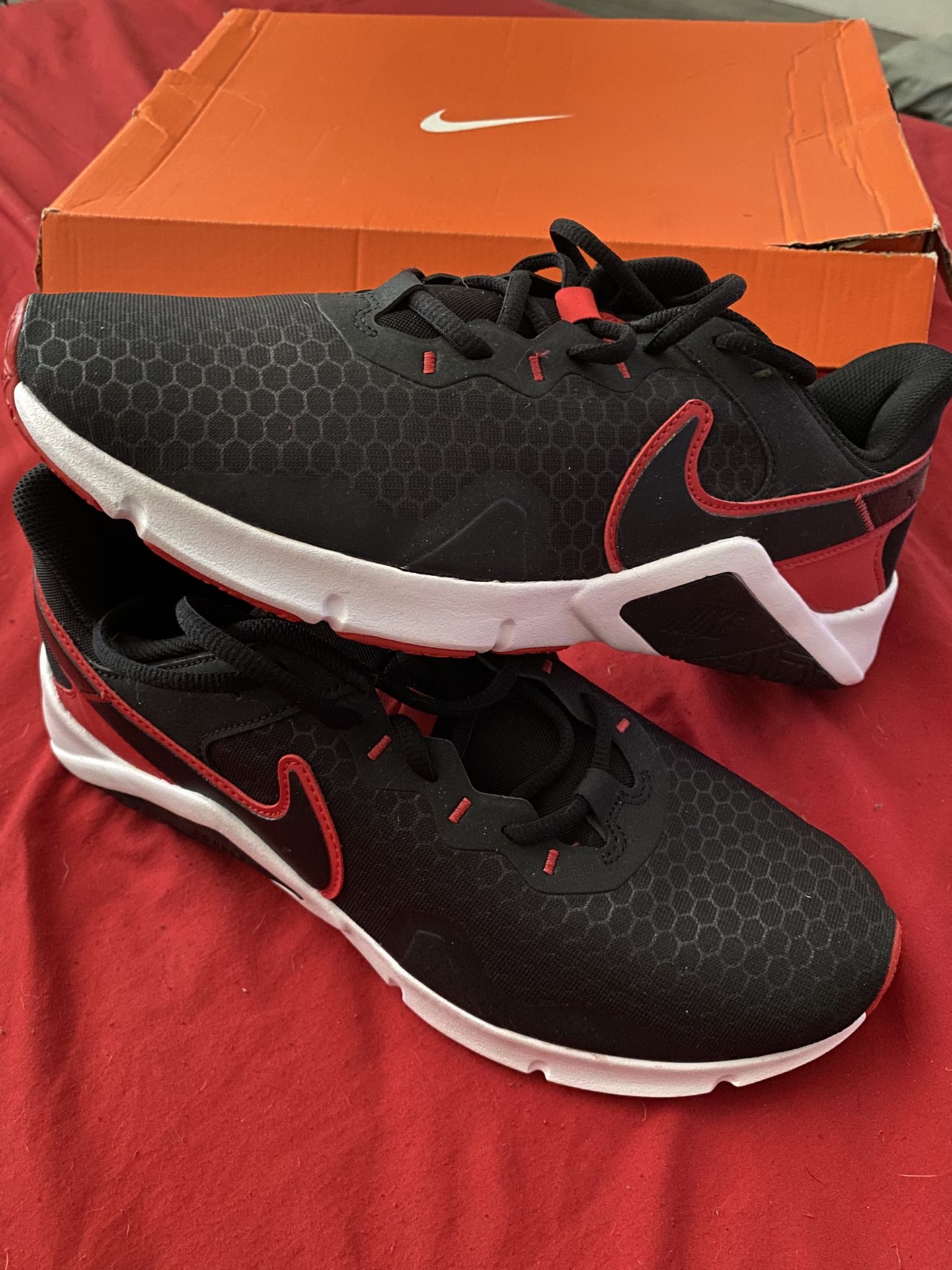 Nike Men’s Shoes Size 10.5 
