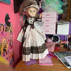 Madame Alexander 14” Doll