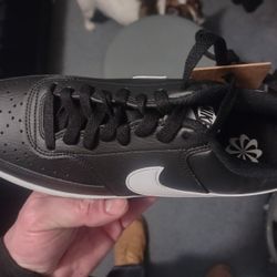 Size 9 Sneakers N Boots