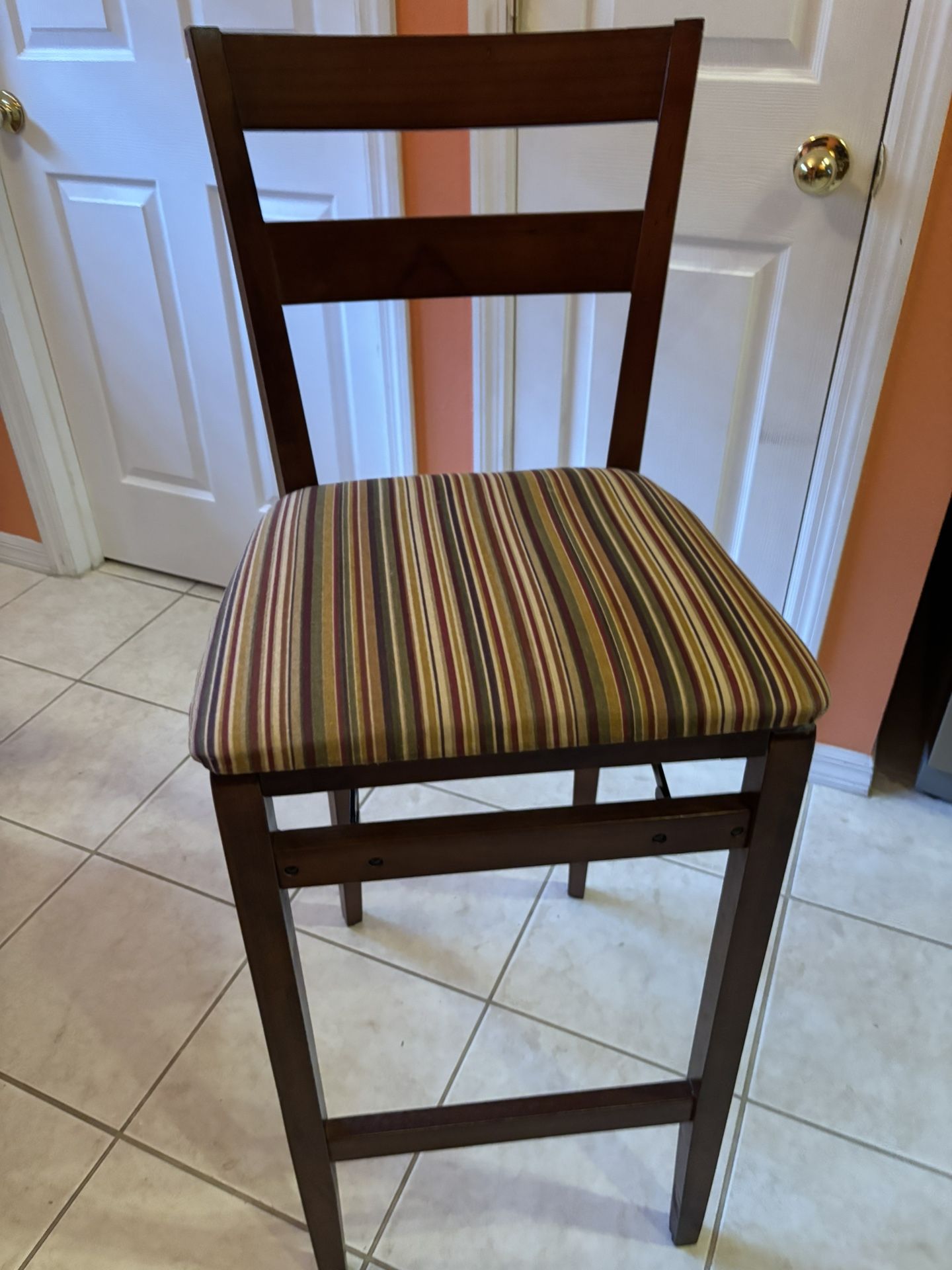 Foldable Bar Stool