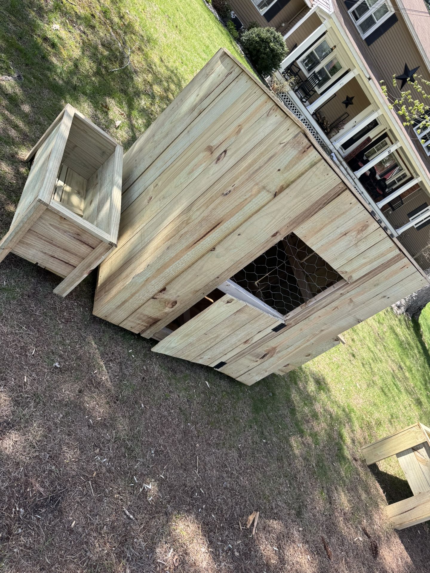 Chicken Coop With Nesting Boxes