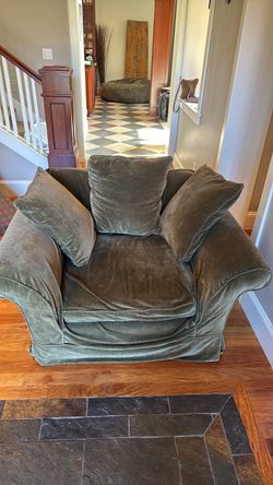 Free oversized chair