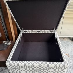 Ottoman with storage