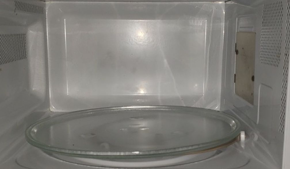 GE Stainless Steel Microwave. Like New