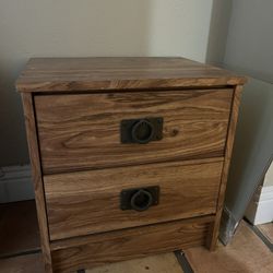 2 Night Stands