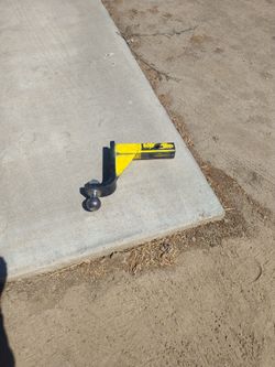 HITCH WITH 2" BALL